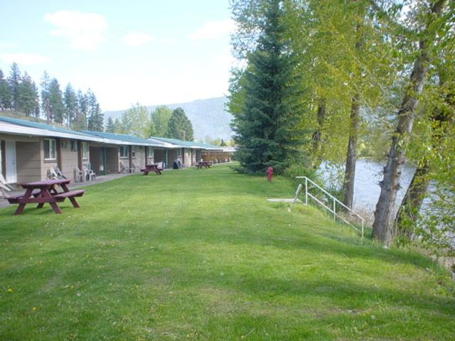 Johnny'S Motel Grand Forks Exteriör bild